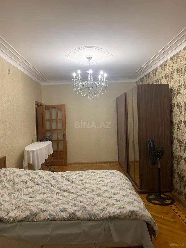 Satılır 4 otaqlı mənzil 100 m²