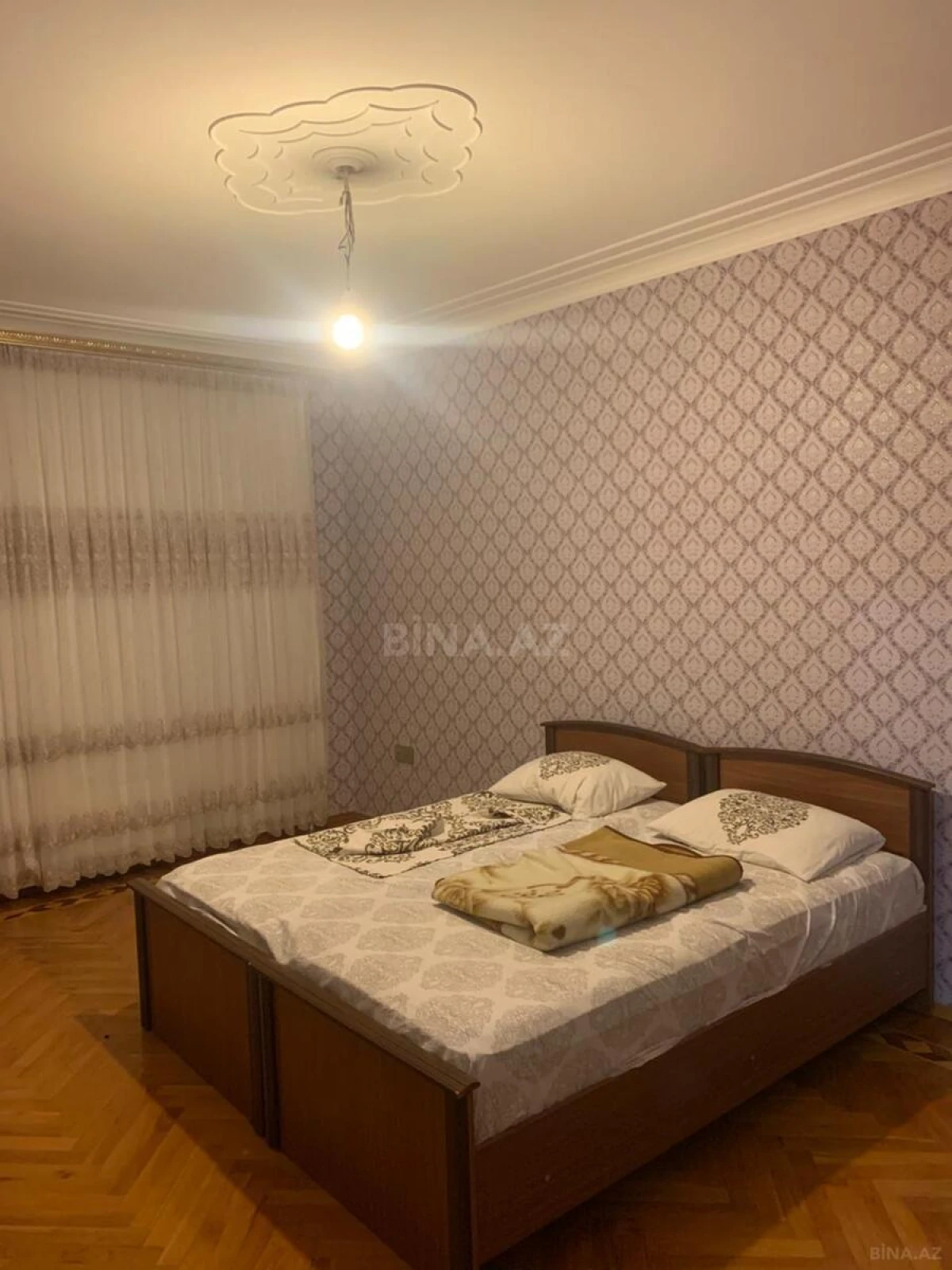 Satılır 4 otaqlı mənzil 100 m²