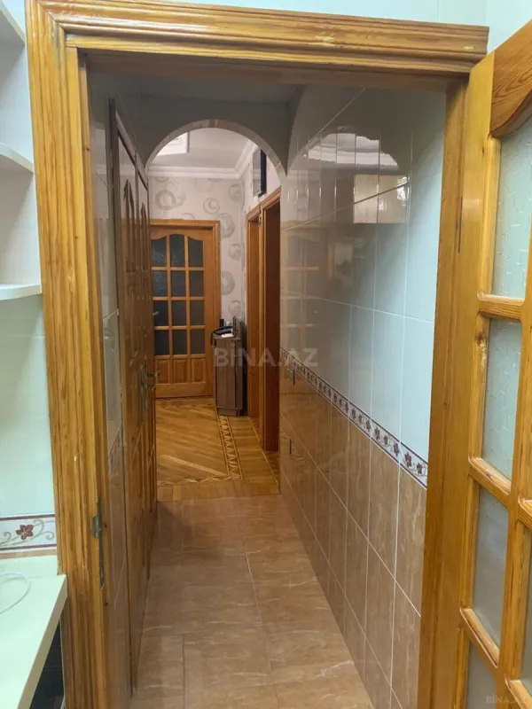 Satılır 4 otaqlı mənzil 100 m²