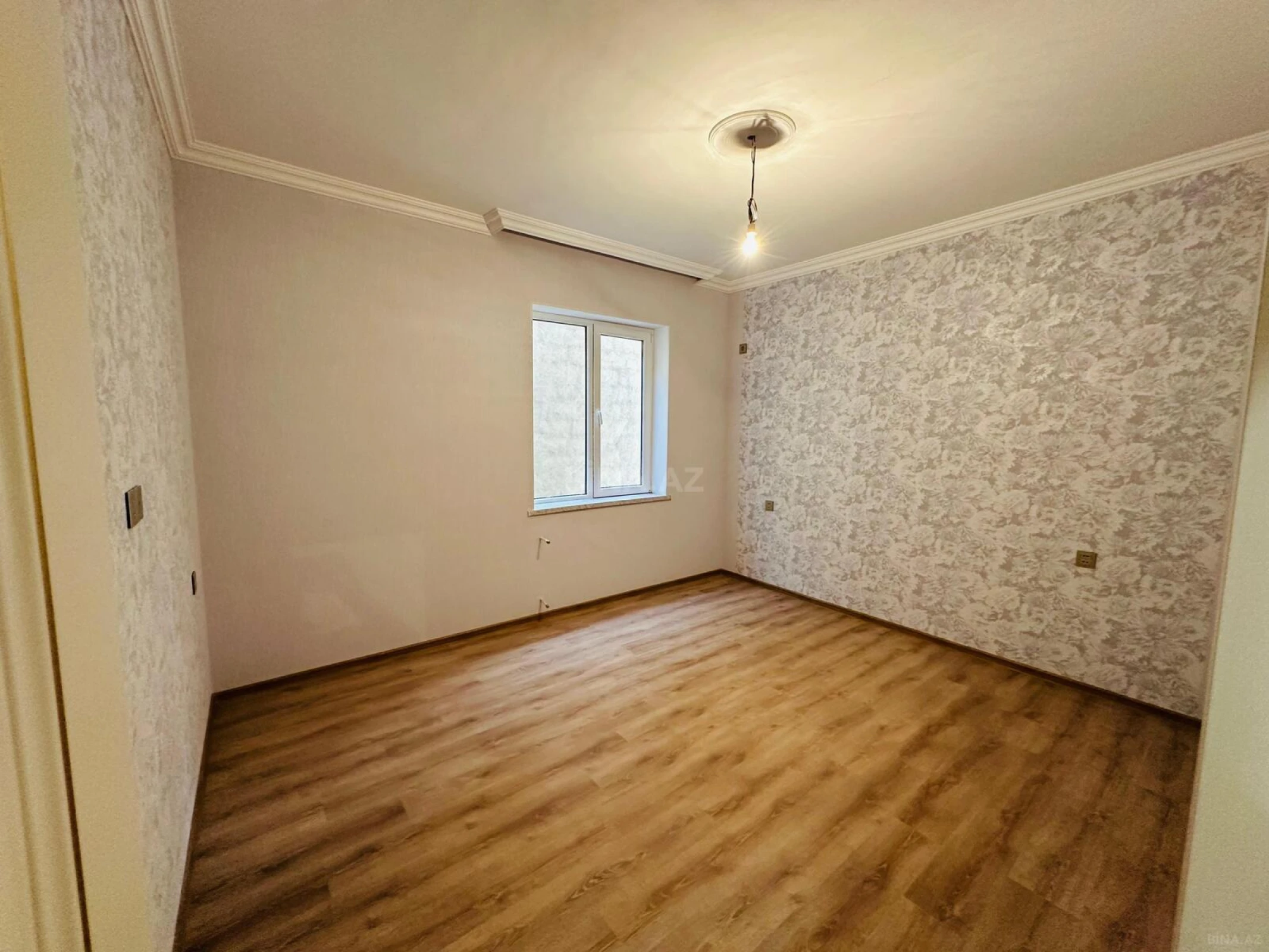 Satılır 4 otaqlı həyət evi 157 m²
