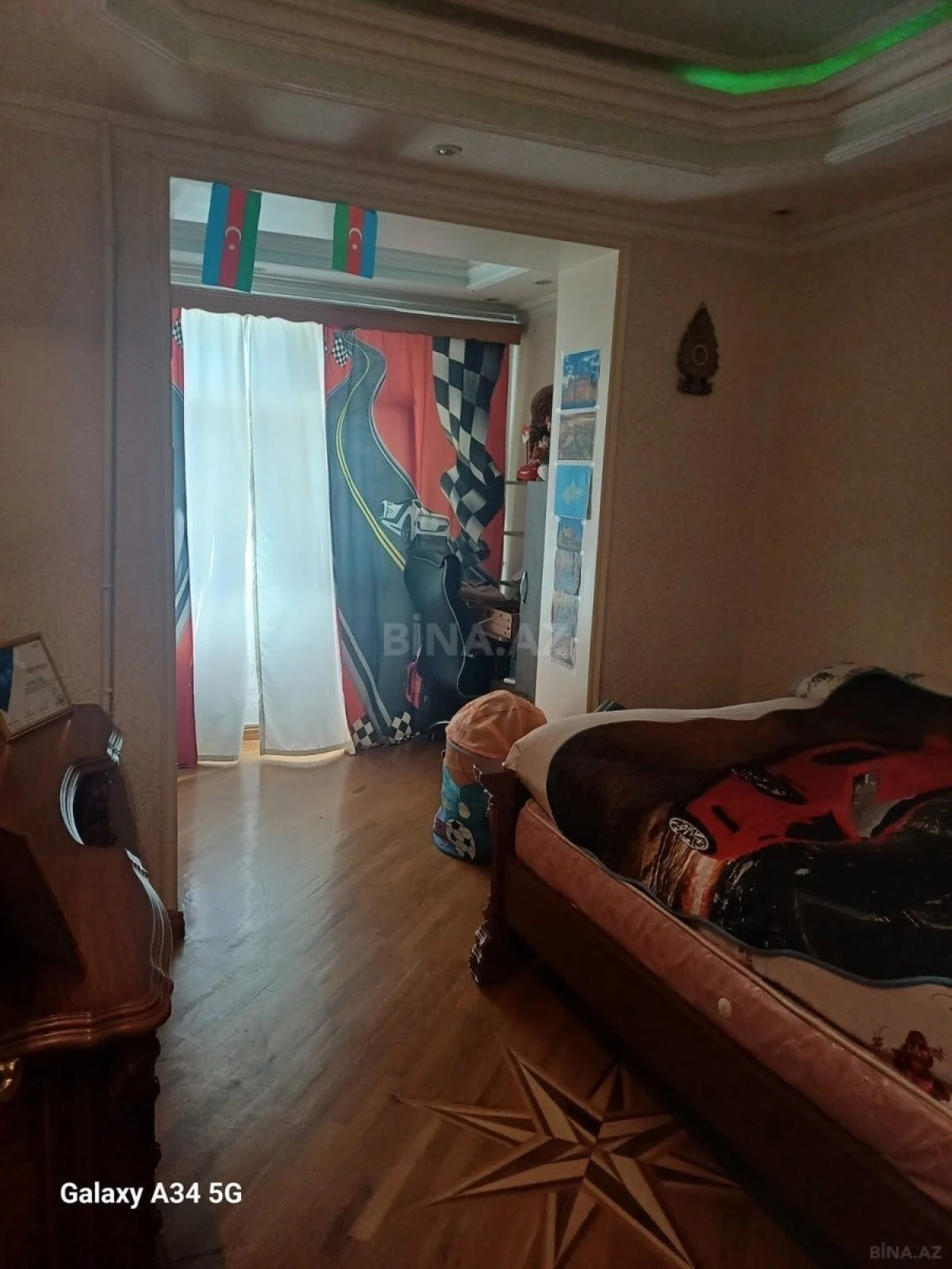 Satılır 5 otaqlı mənzil 115 m²