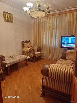 Satılır 5 otaqlı mənzil 115 m²