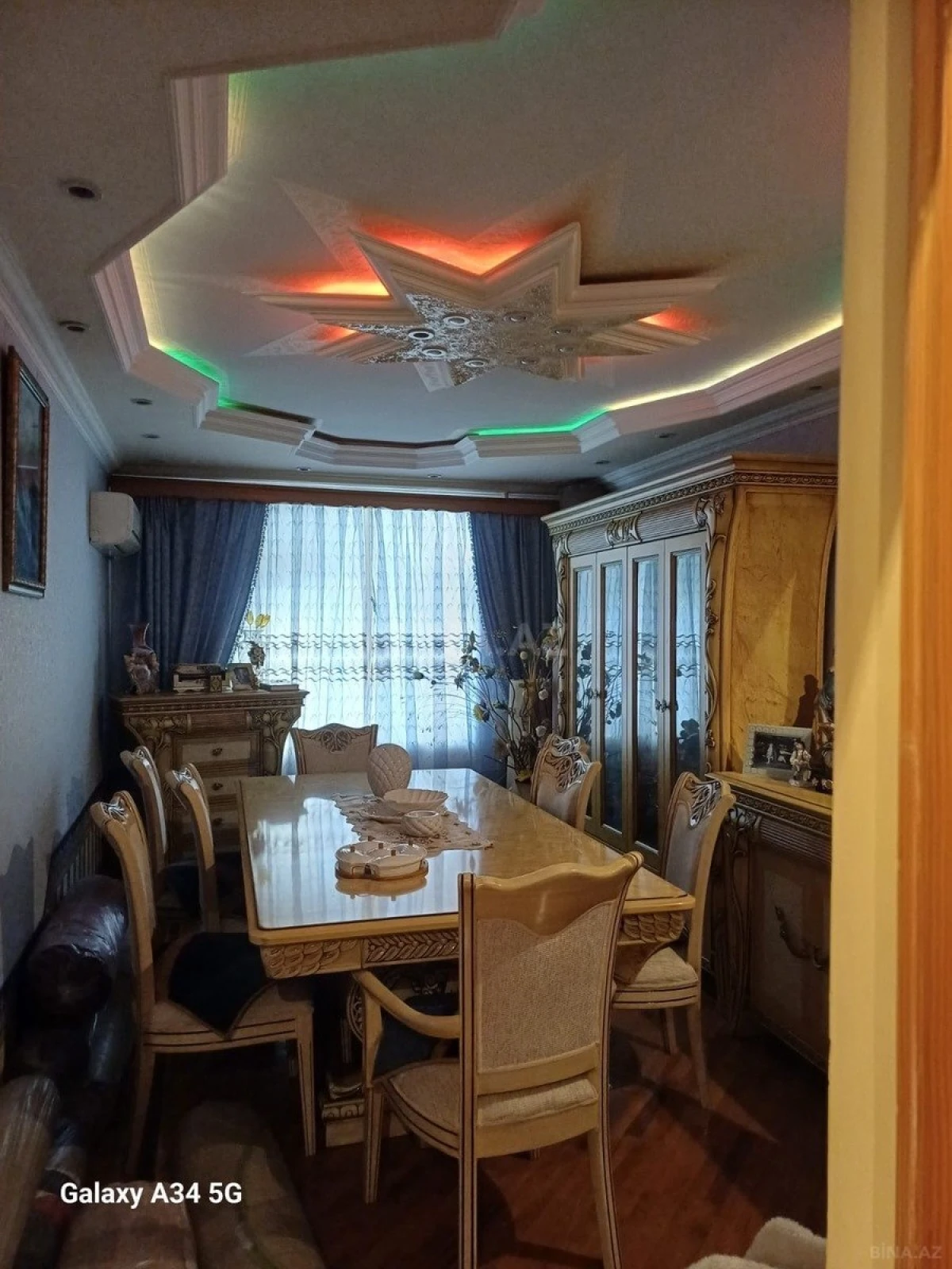 Satılır 5 otaqlı mənzil 115 m²