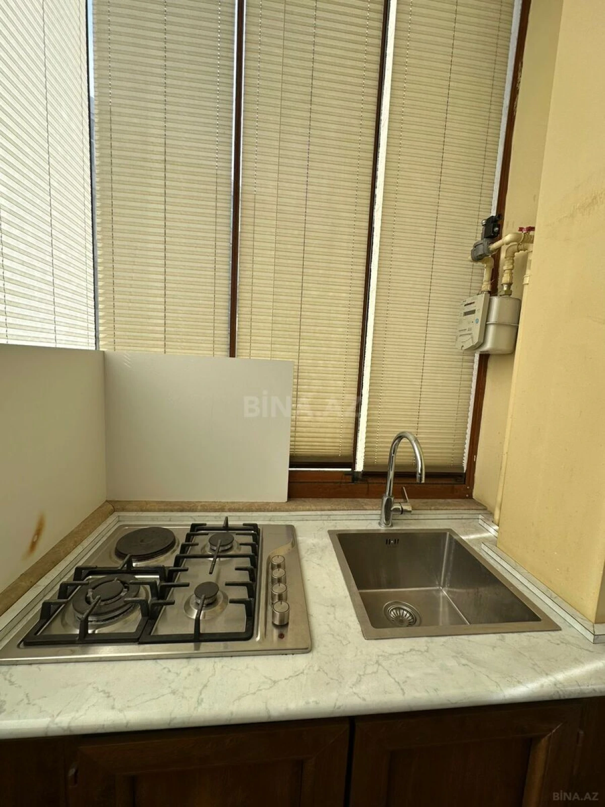 Kirayə verilir 3 otaqlı mənzil 102 m²