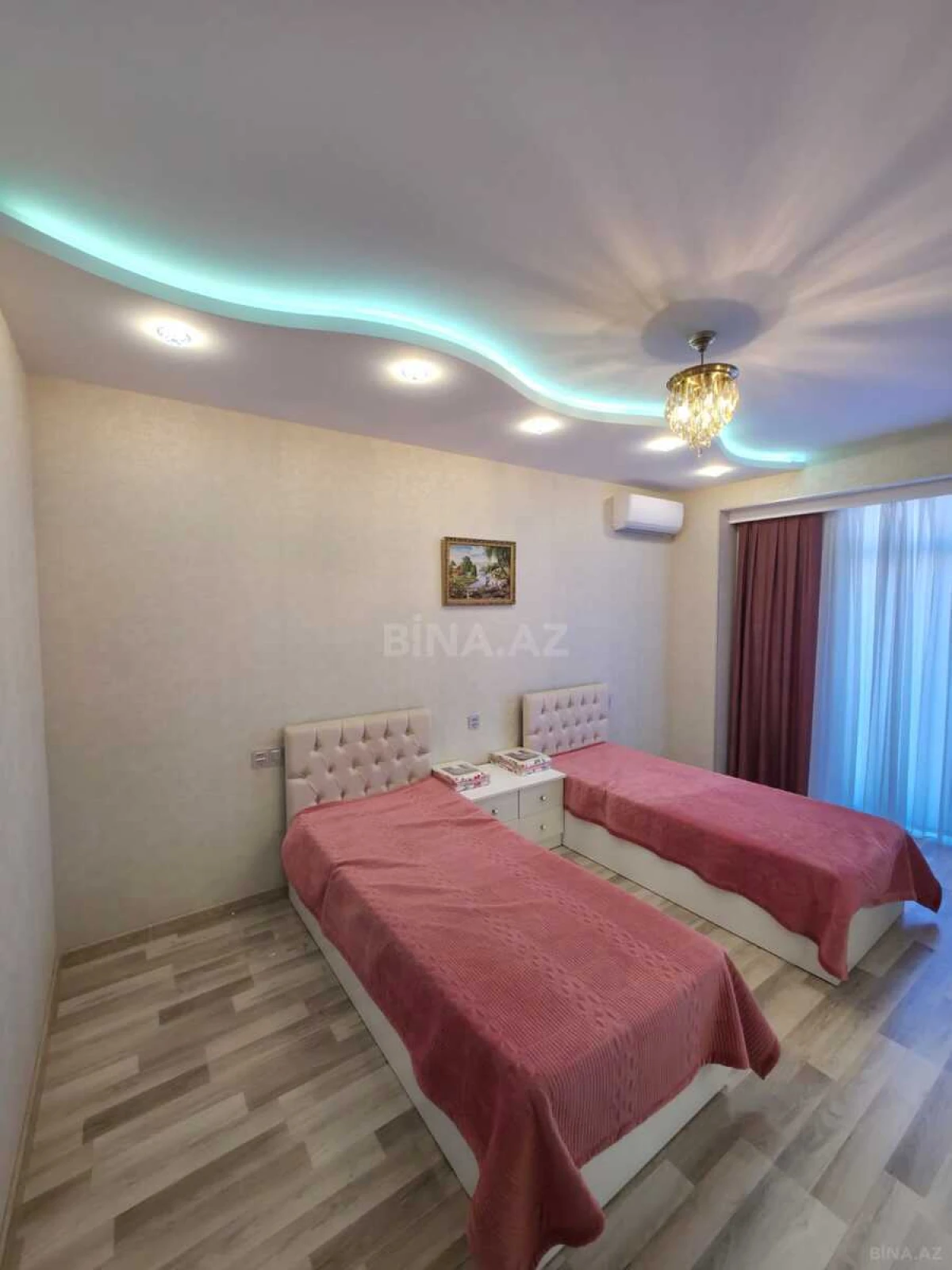Kirayə verilir 4 otaqlı mənzil 148 m²