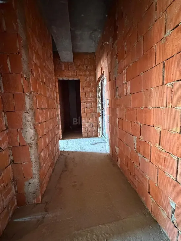 Satılır 1 otaqlı mənzil 55 m²