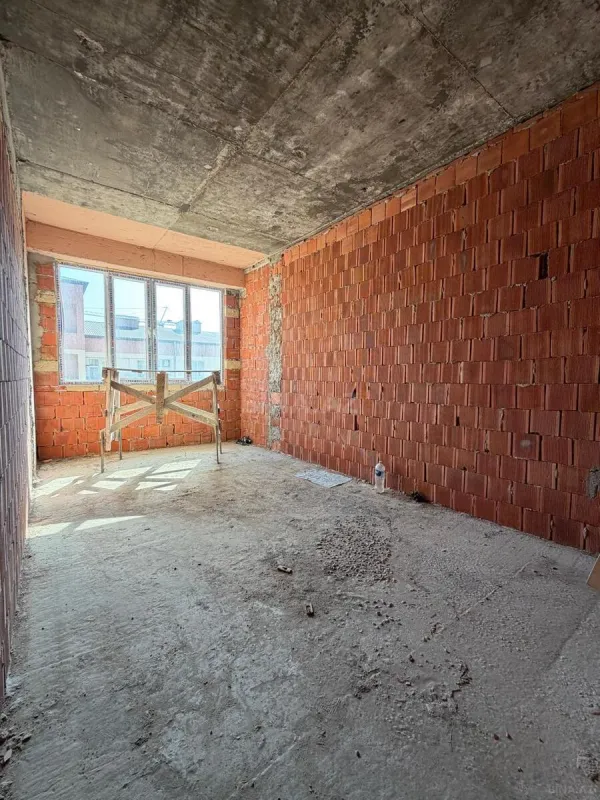 Satılır 1 otaqlı mənzil 55 m²