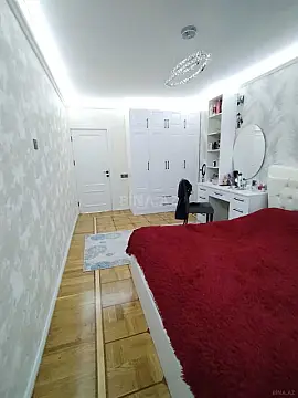 Satılır 5 otaqlı mənzil 100 m²