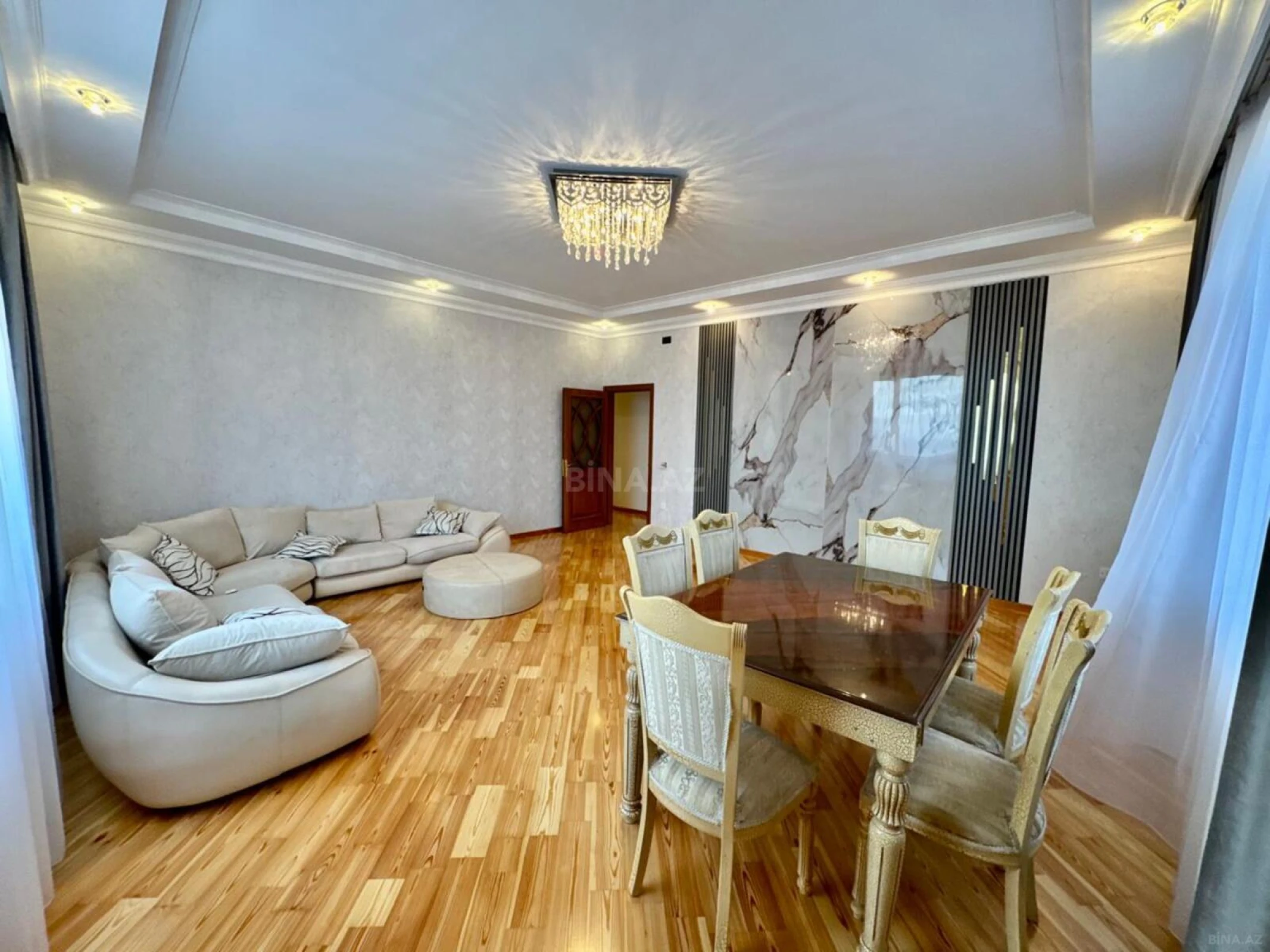 Kirayə verilir 3 otaqlı mənzil 100 m²