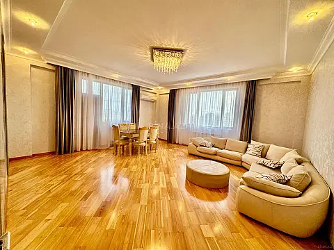 Kirayə verilir 3 otaqlı mənzil 100 m²