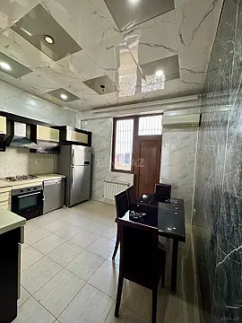 Kirayə verilir 3 otaqlı mənzil 100 m²