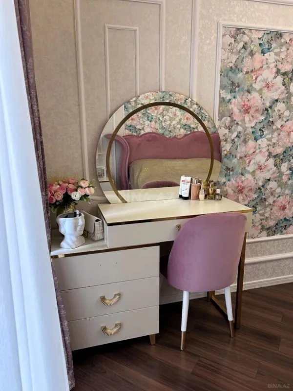 Satılır 3 otaqlı mənzil 148 m²