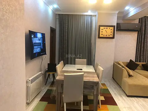 Satılır 2 otaqlı mənzil 83 m²