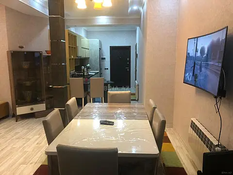 Satılır 2 otaqlı mənzil 83 m²
