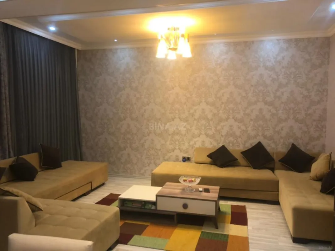 Satılır 2 otaqlı mənzil 83 m²