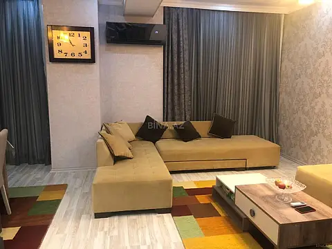 Satılır 2 otaqlı mənzil 83 m²