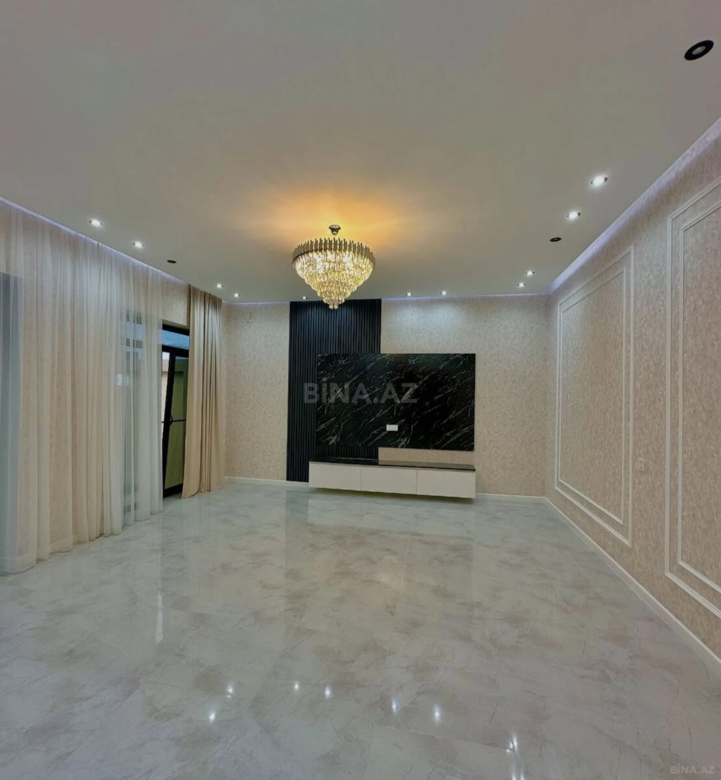 Satılır 4 otaqlı həyət evi 180 m²
