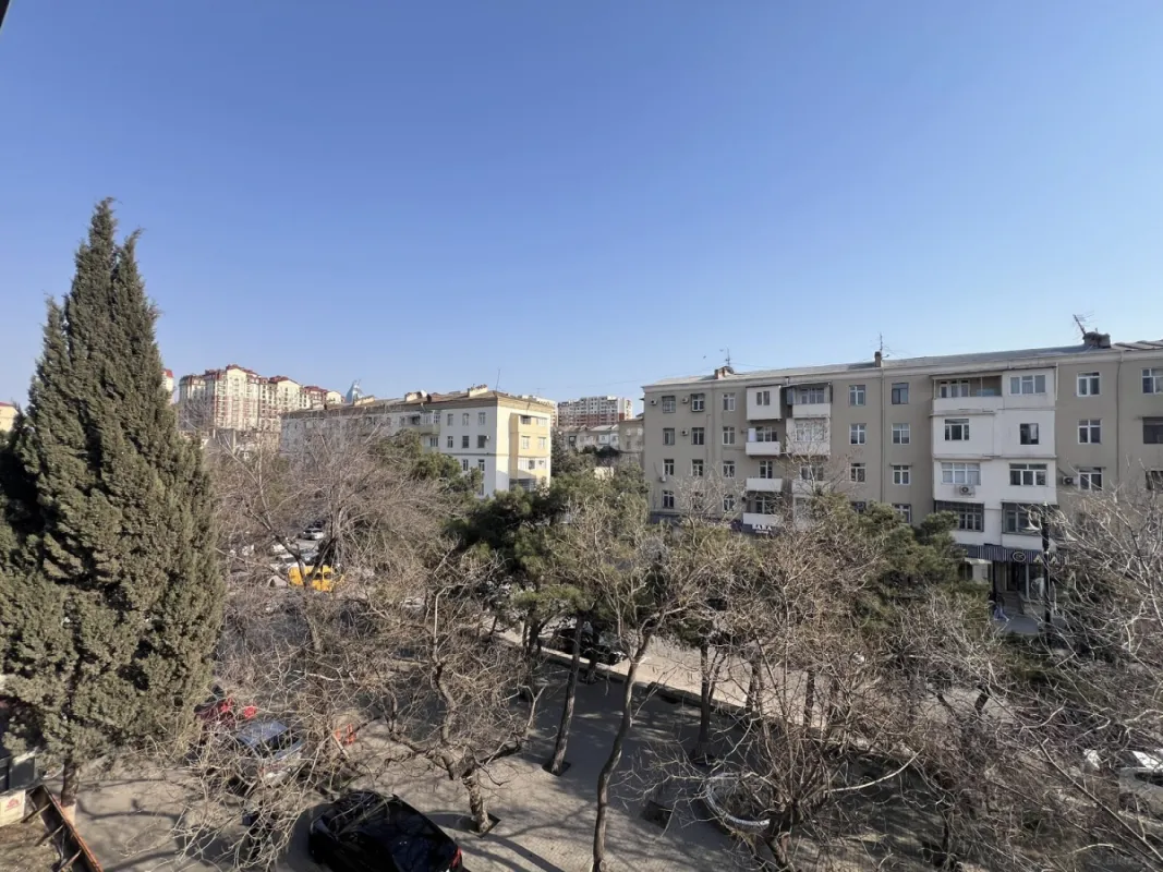 Satılır 3 otaqlı mənzil 60 m²