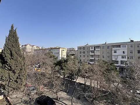 Satılır 3 otaqlı mənzil 60 m²