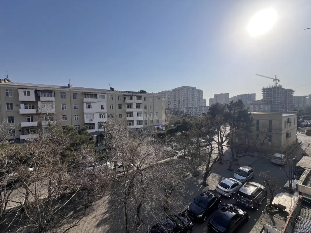 Satılır 3 otaqlı mənzil 60 m²