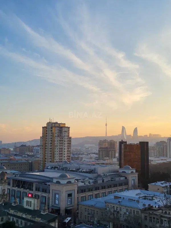 Kirayə verilir 2 otaqlı mənzil 80 m²