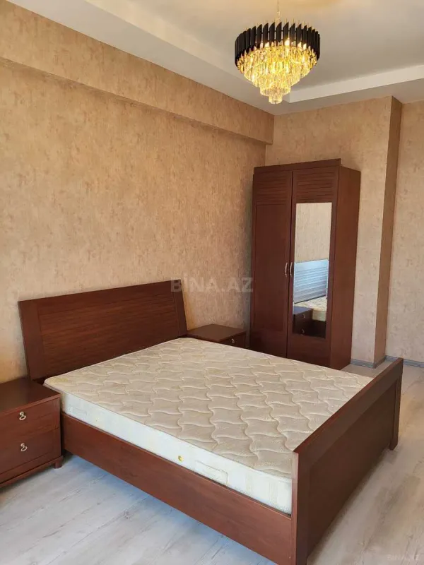Kirayə verilir 2 otaqlı mənzil 80 m²