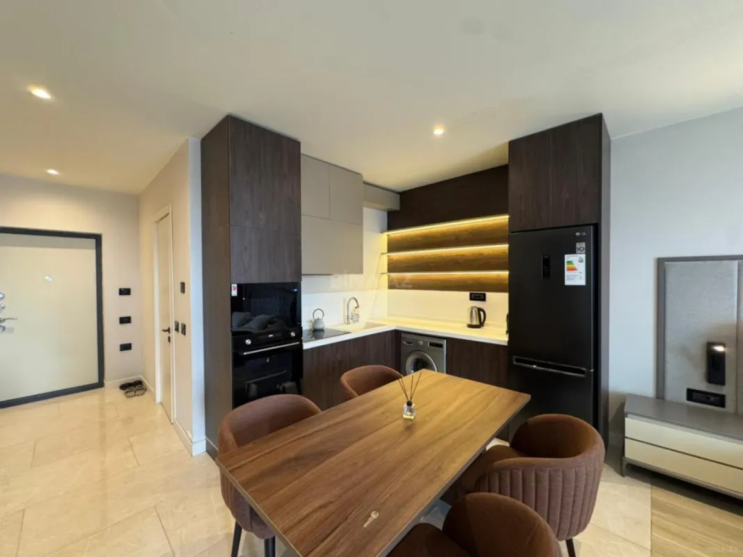 Satılır 1 otaqlı mənzil 57.4 m²