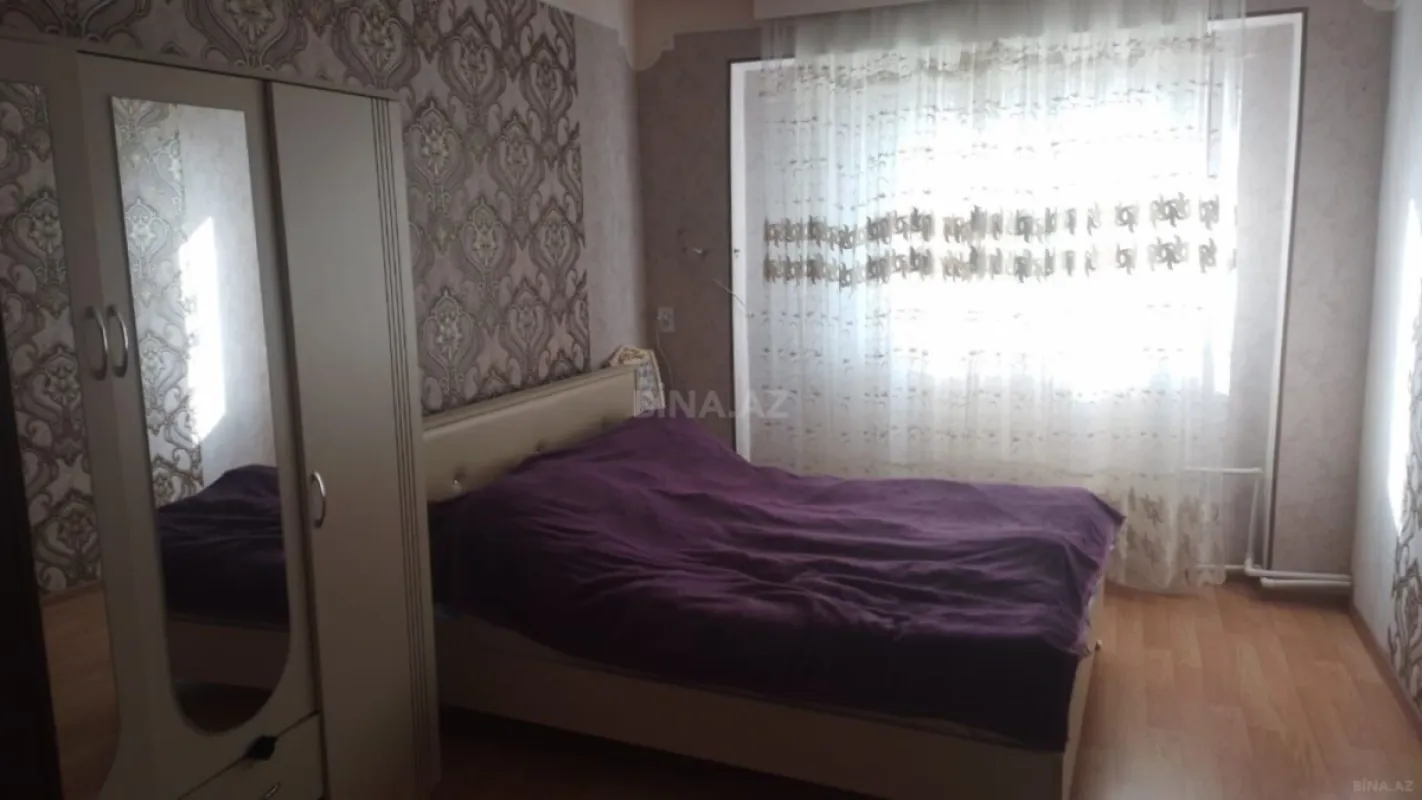 Satılır 5 otaqlı mənzil 120 m²