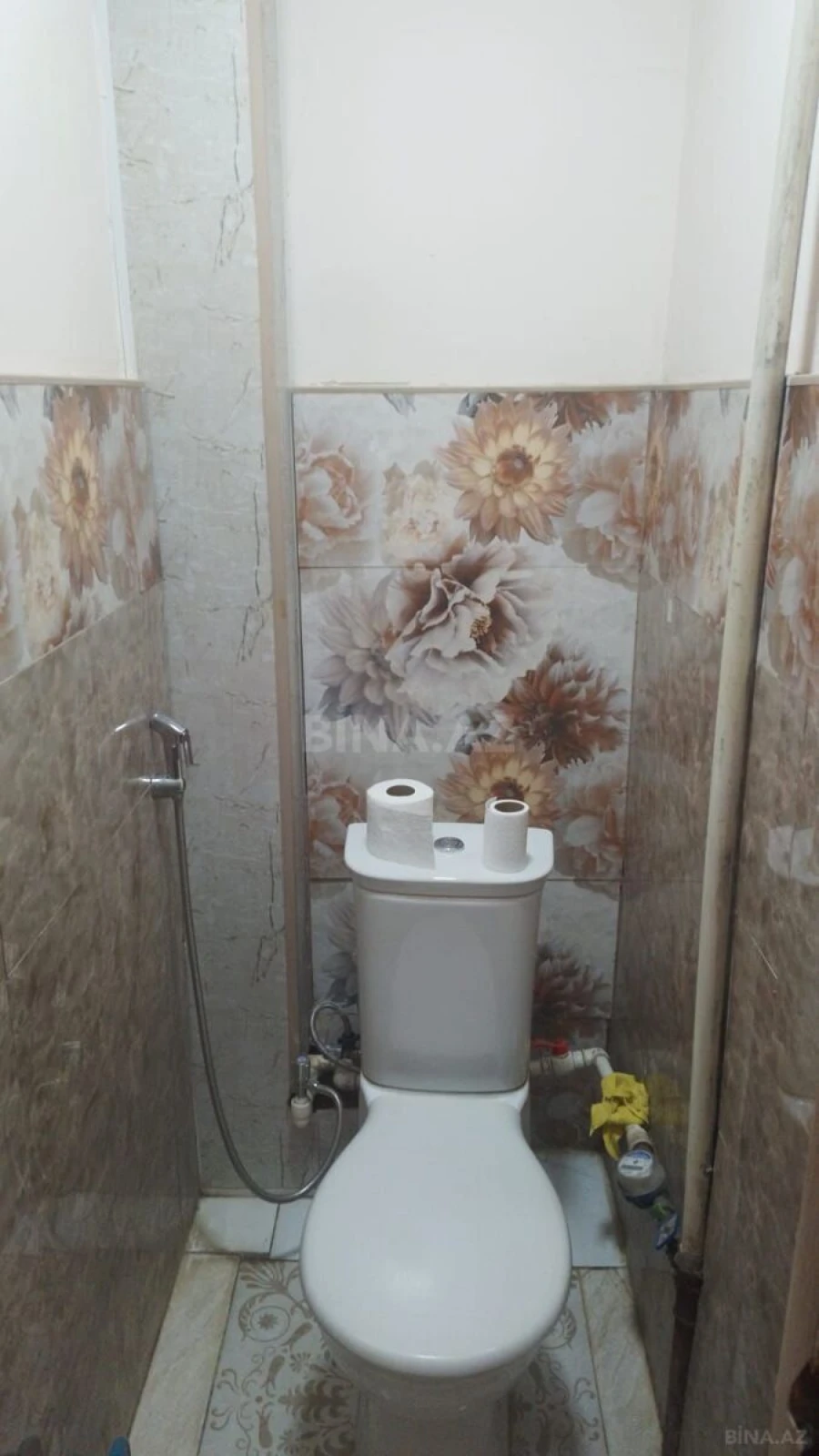Satılır 5 otaqlı mənzil 120 m²
