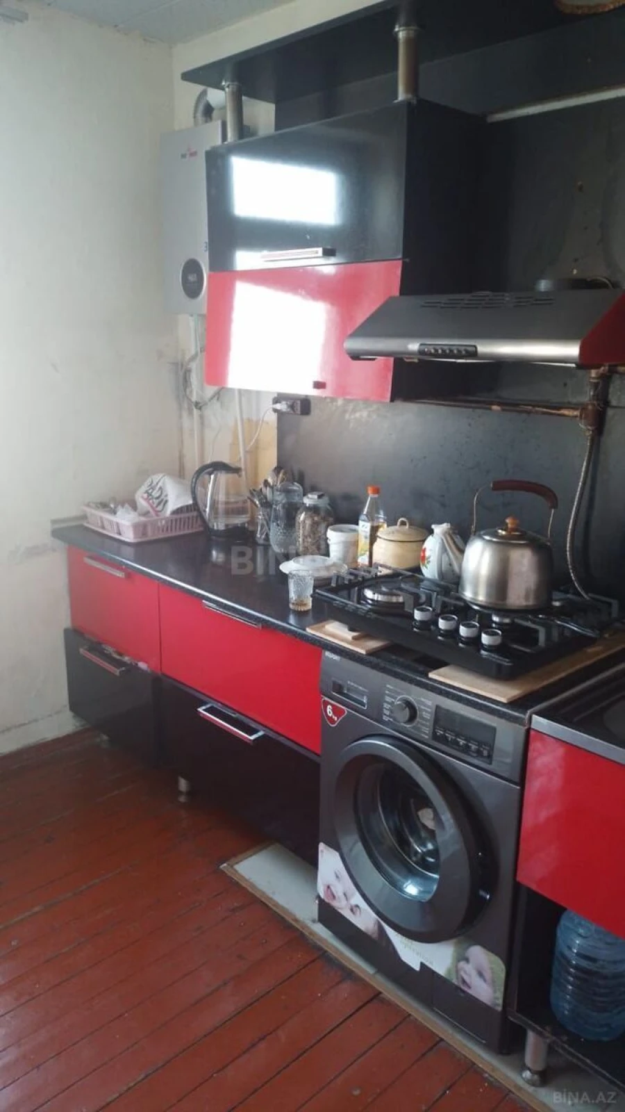 Satılır 5 otaqlı mənzil 120 m²