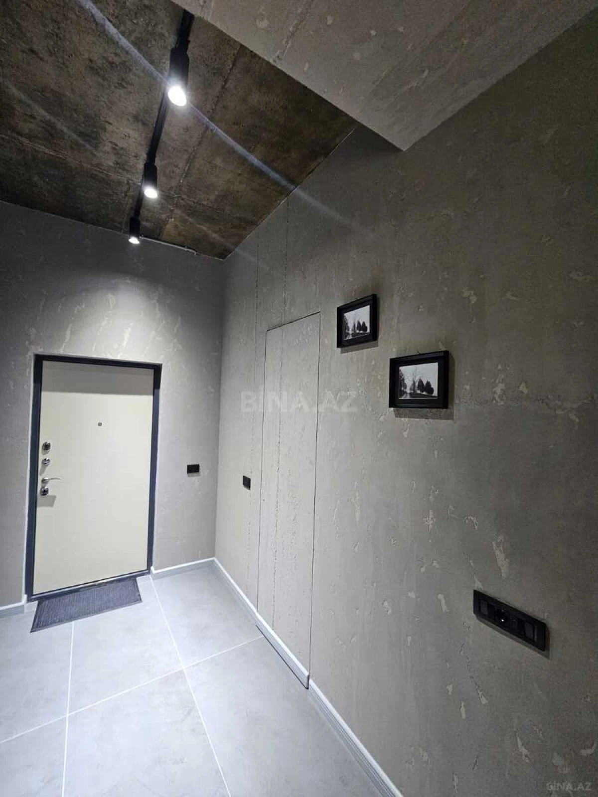 Satılır 2 otaqlı mənzil 57 m²