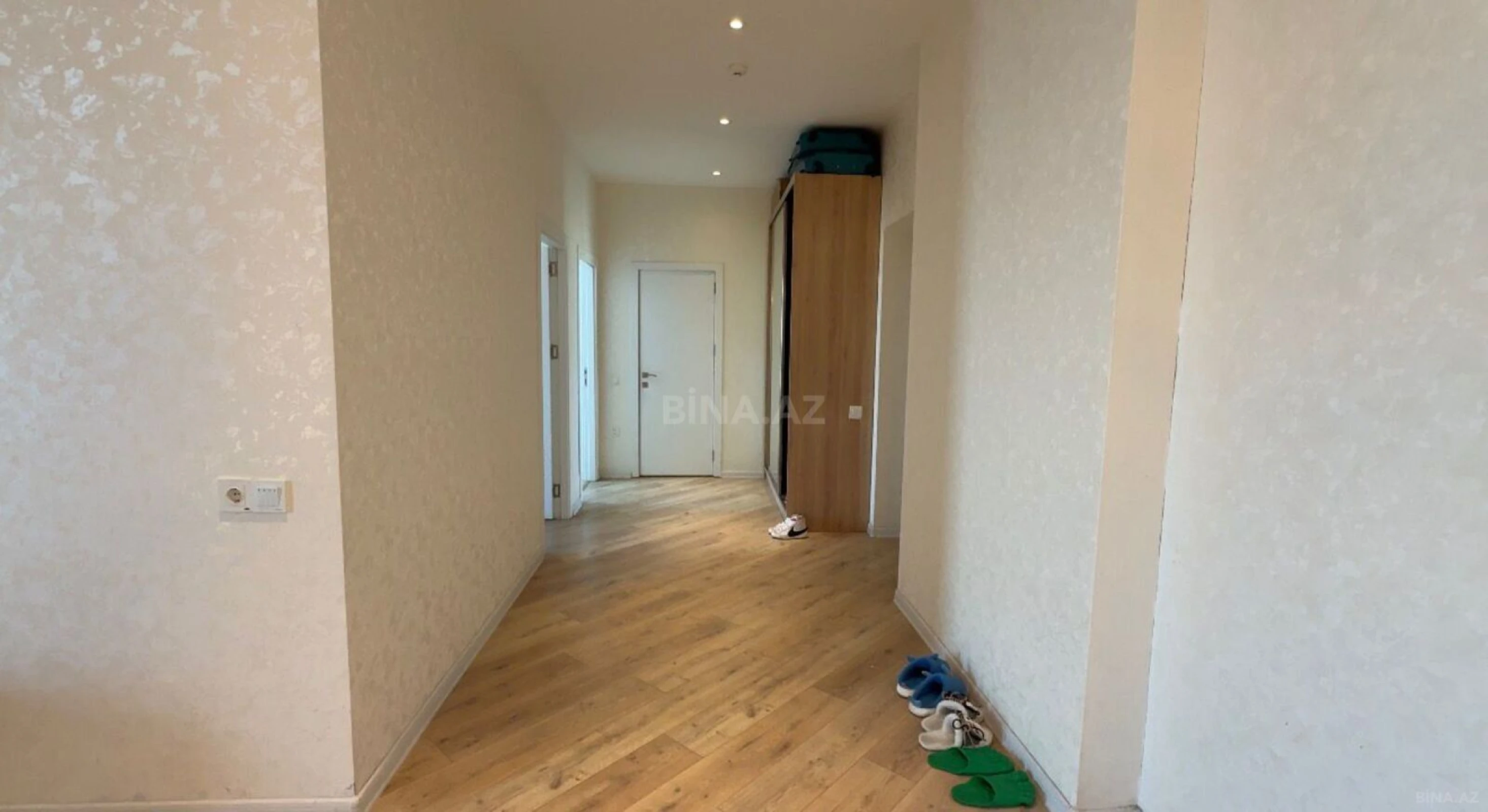 Kirayə verilir 2 otaqlı mənzil 85 m²