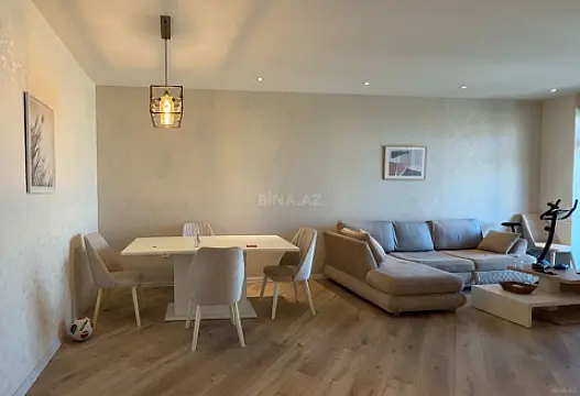 Kirayə verilir 2 otaqlı mənzil 85 m²