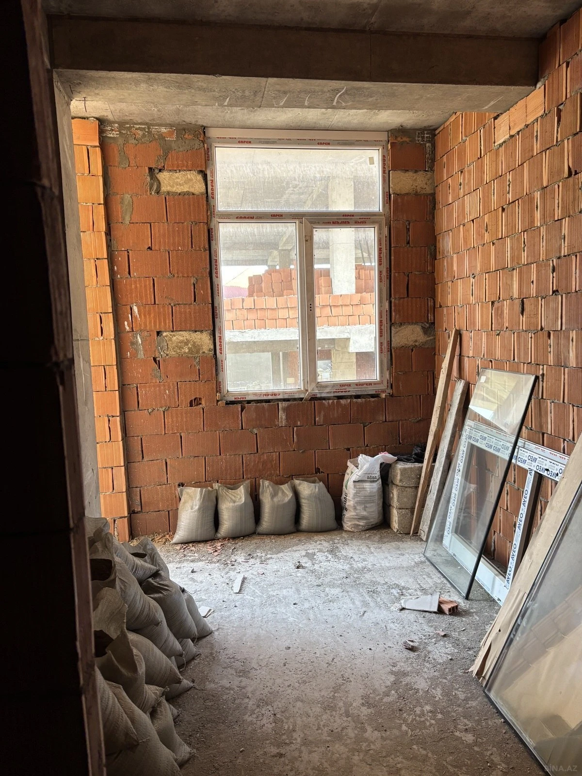 Satılır 2 otaqlı mənzil 45 m²