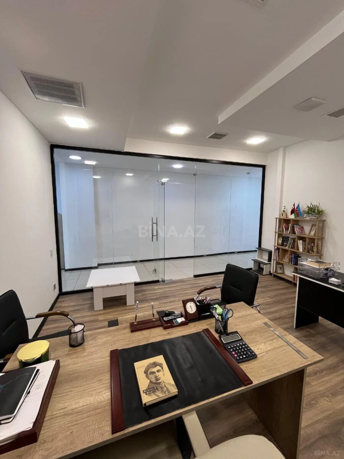 Kirayə verilir 1 otaqlı ofis 23 m²
