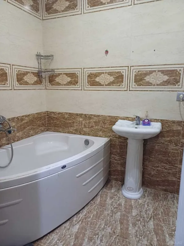 Kirayə verilir 2 otaqlı mənzil 55 m²