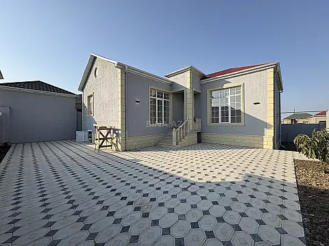 Satılır 4 otaqlı həyət evi 110 m² — Bakı 4 otaq 110.00 m²