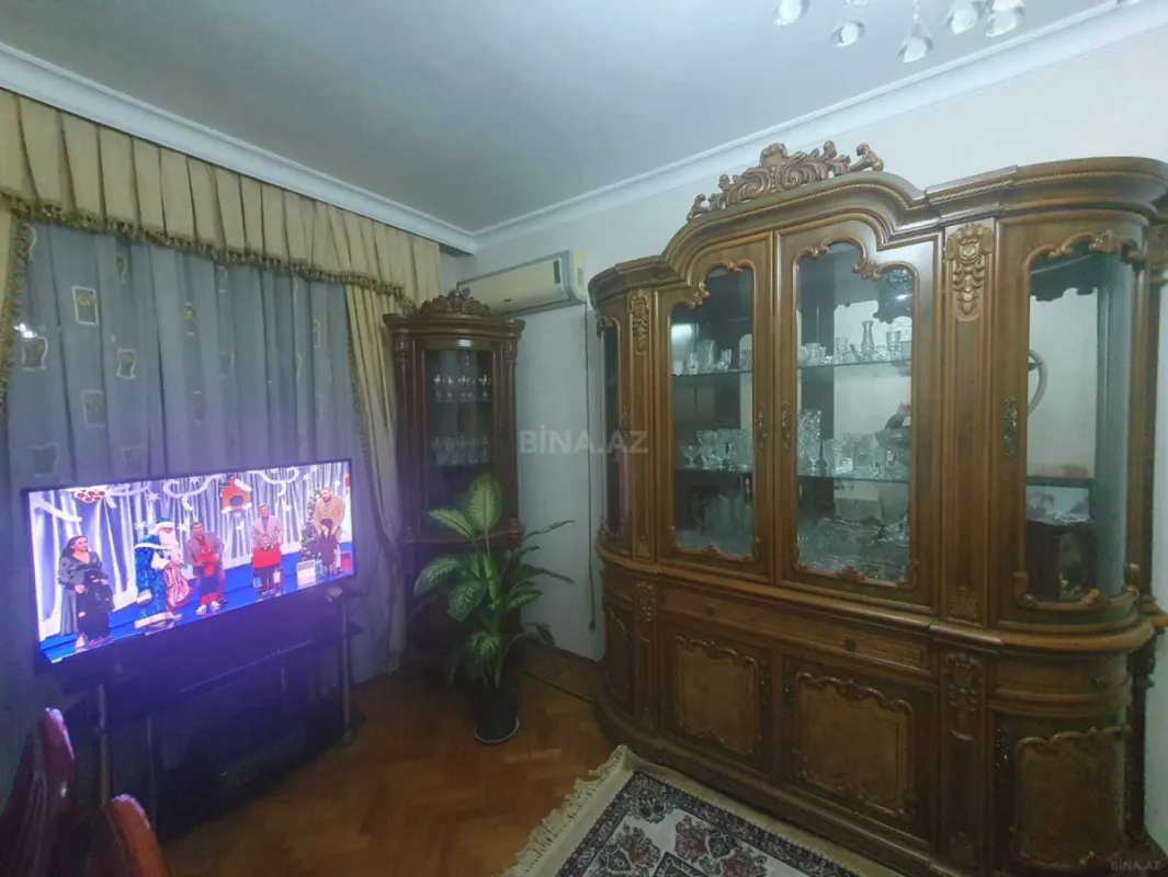 Satılır 4 otaqlı mənzil 95 m²