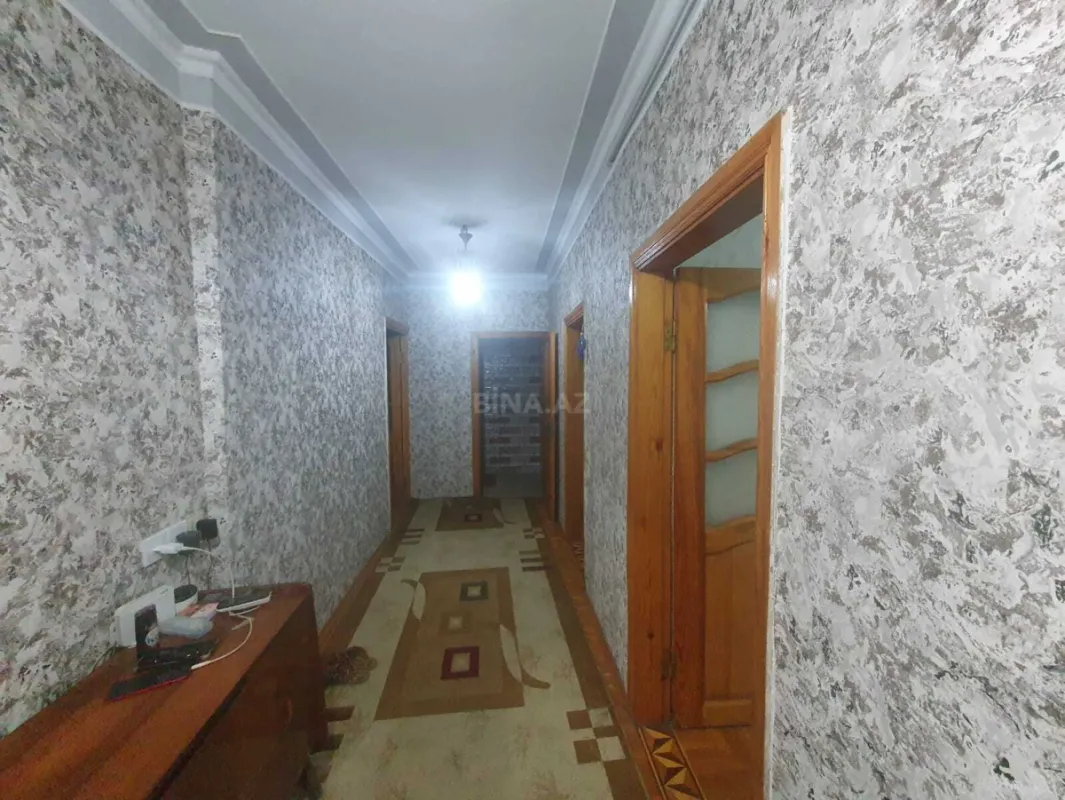 Satılır 4 otaqlı mənzil 95 m²