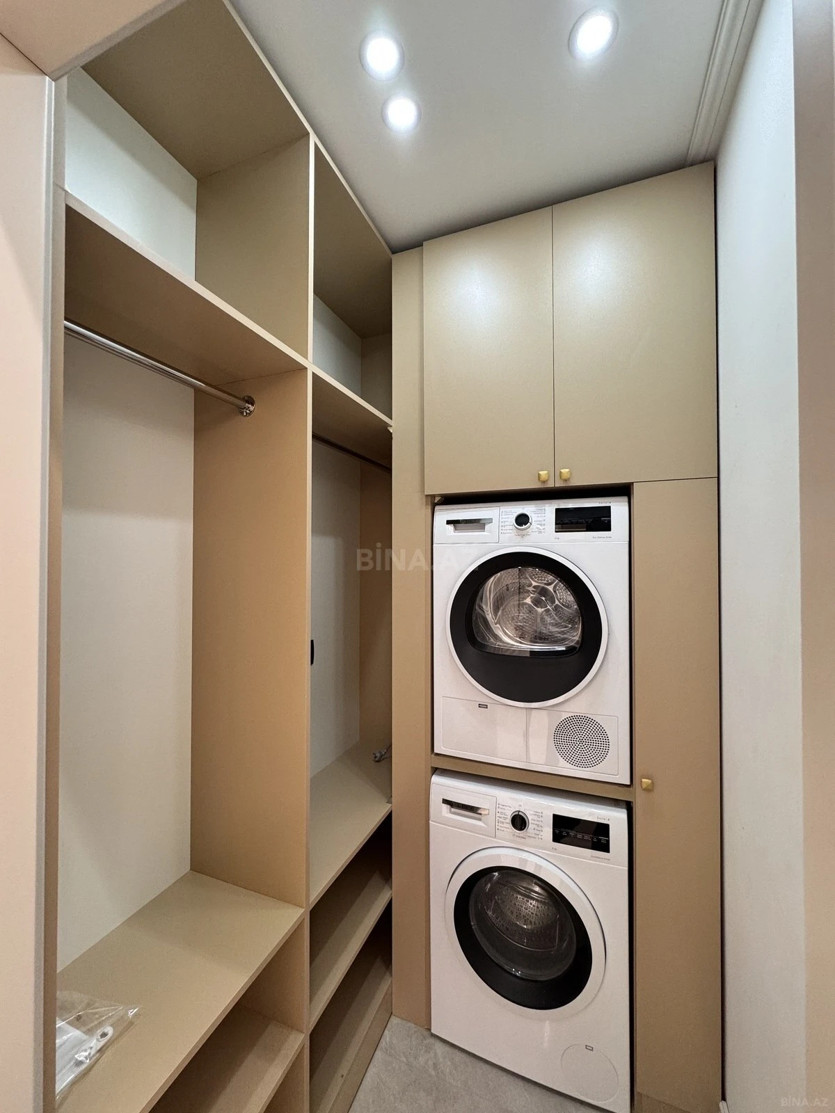 Satılır 4 otaqlı mənzil 165 m²