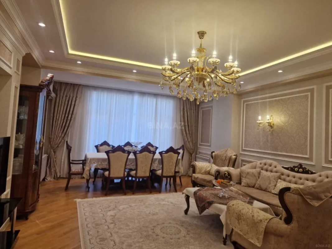 Satılır 3 otaqlı mənzil 138 m²