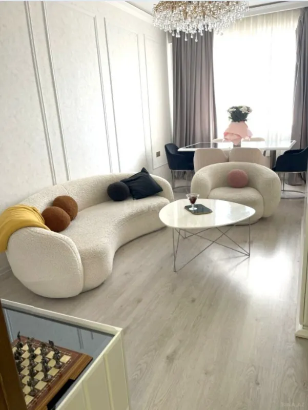 Satılır 2 otaqlı mənzil 85 m²