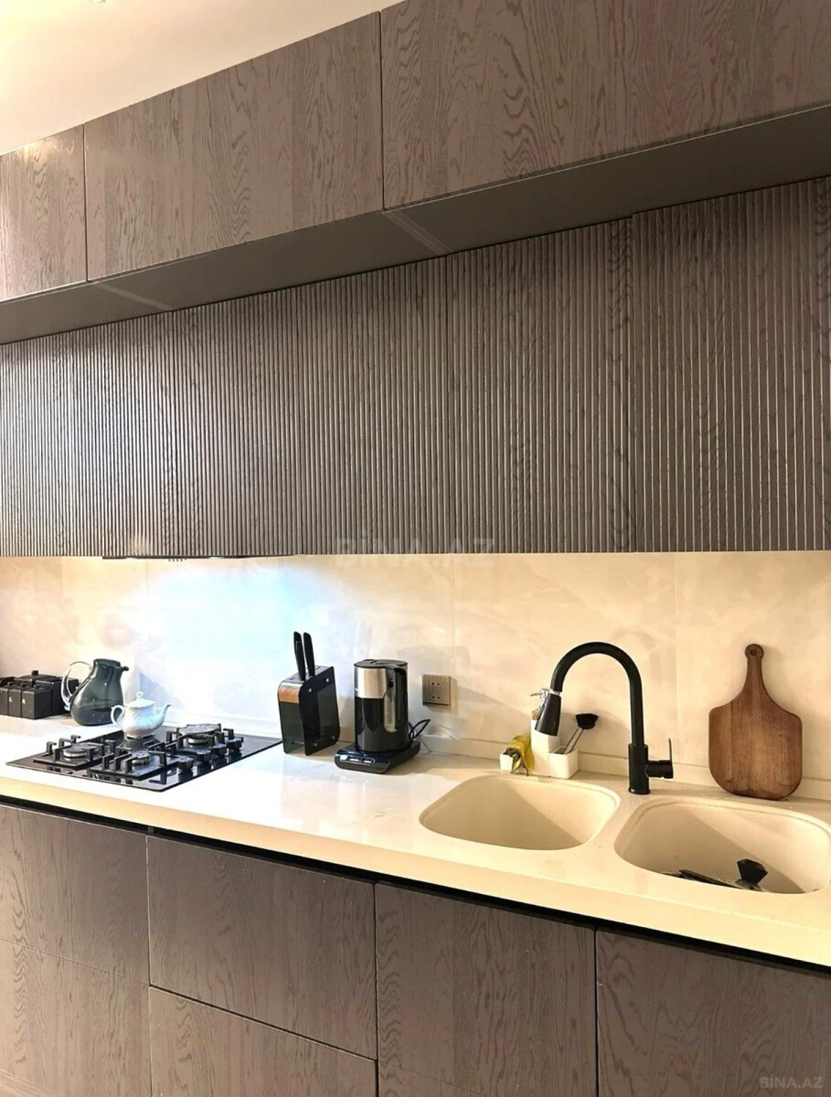 Satılır 2 otaqlı mənzil 85 m²