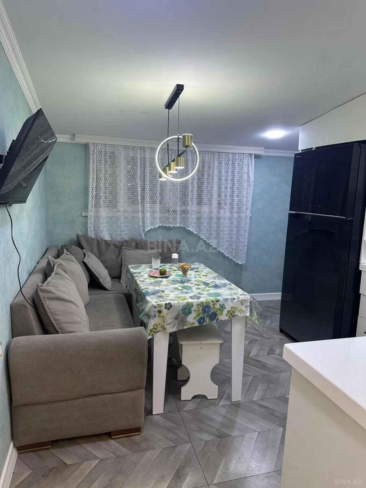 Satılır 3 otaqlı mənzil 120 m²