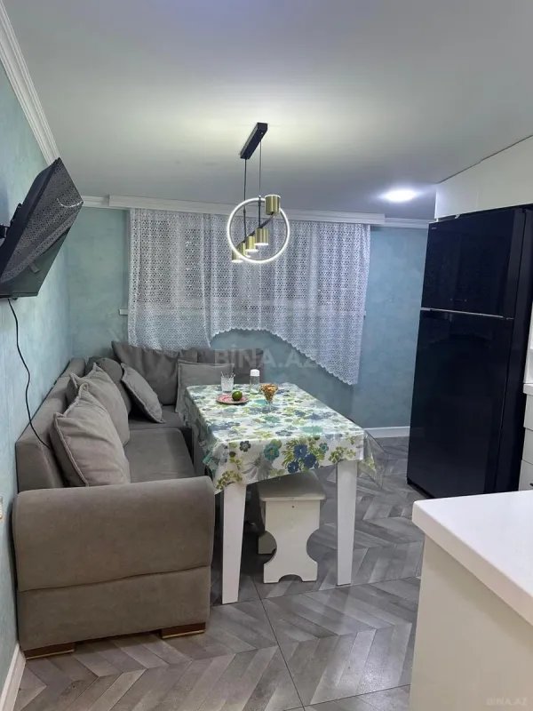 Satılır 3 otaqlı mənzil 120 m²