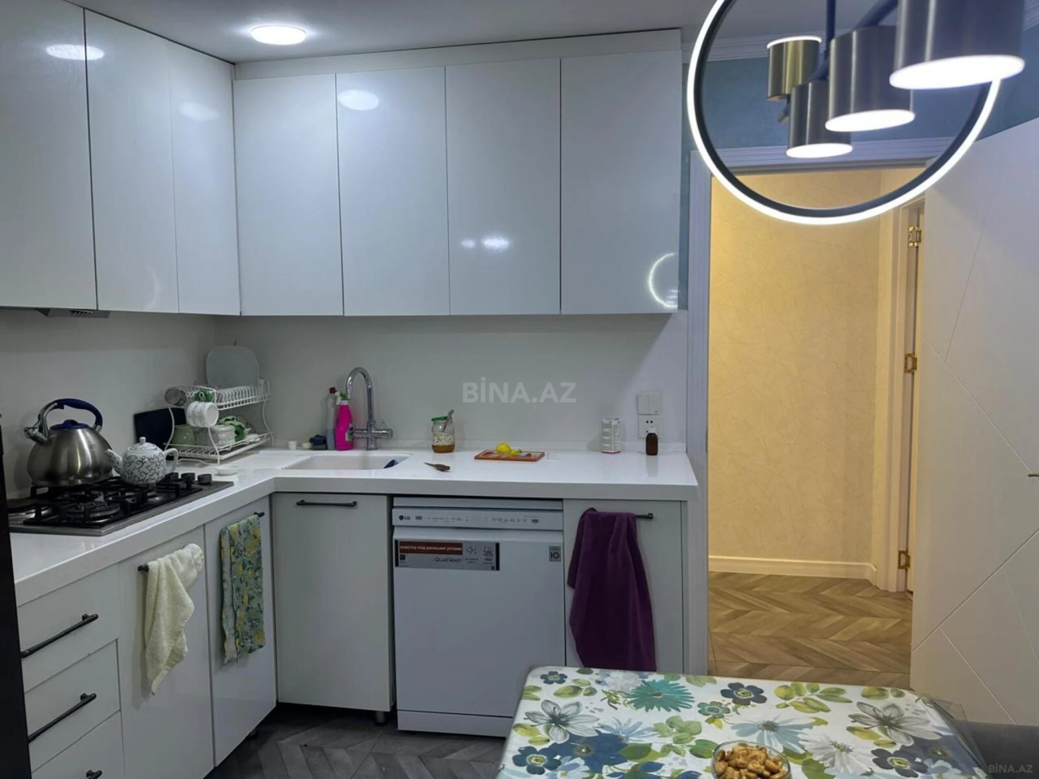 Satılır 3 otaqlı mənzil 120 m²