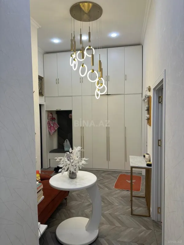Satılır 3 otaqlı mənzil 120 m²