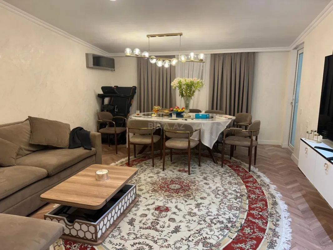 Satılır 3 otaqlı mənzil 120 m²