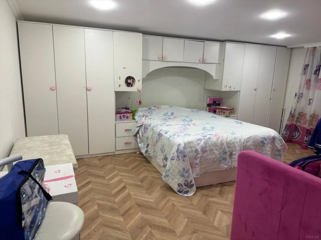 Satılır 3 otaqlı mənzil 120 m²
