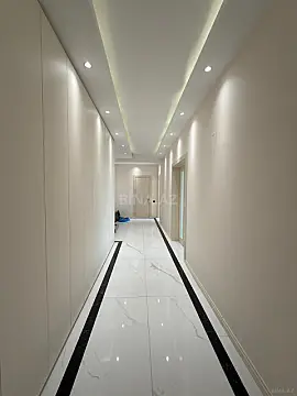 Satılır 3 otaqlı mənzil 135 m²